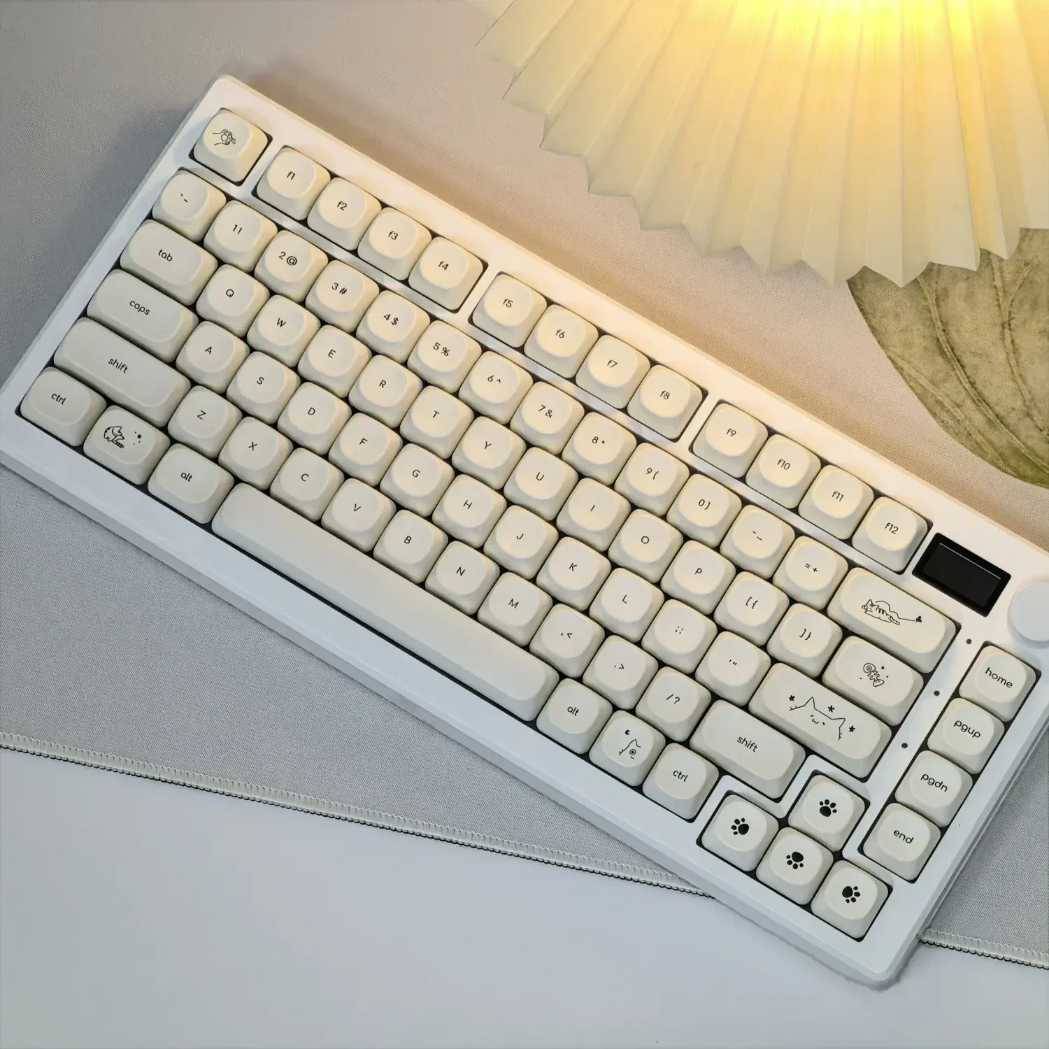 Milky White Cat PBT Keycap Set, 124 Keys, MOA Profile